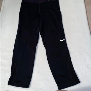 Nike Pro Dri Fit Small Black Cropped Workout Pants
